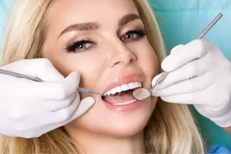 مركز الأسنان في مستشفى فيموت الدولي في بانكوك